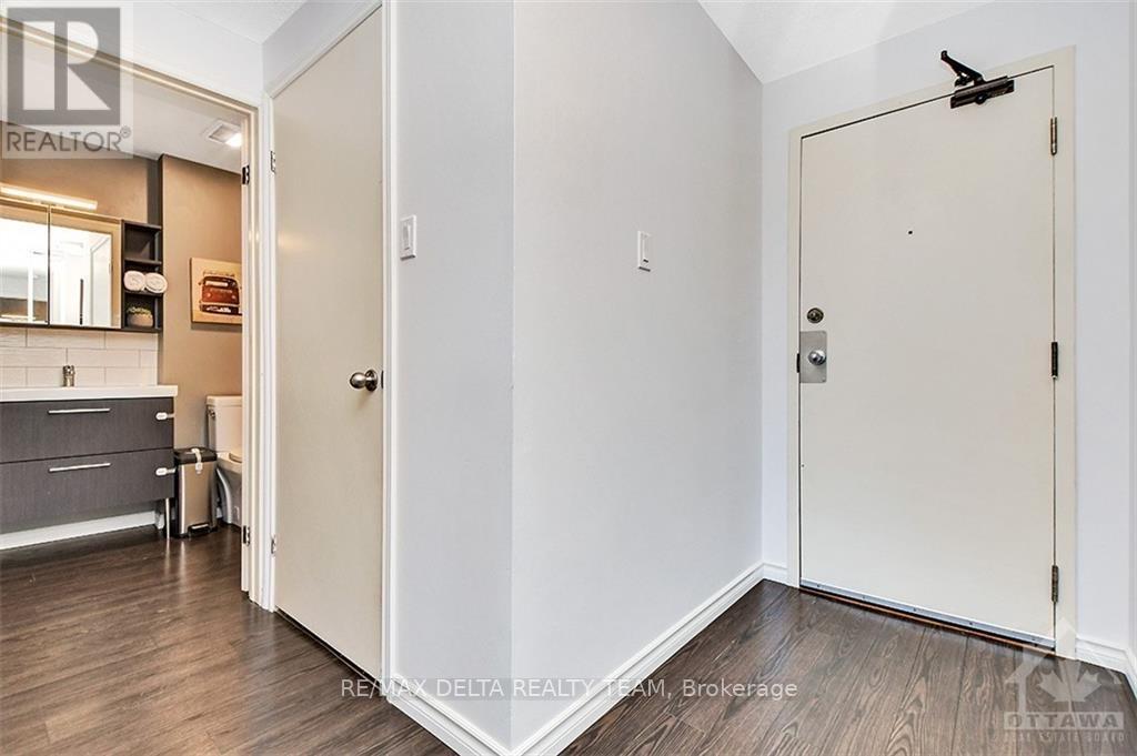 412 - 6376 Bilberry Drive, Ottawa, Ontario  K1C 4P6 - Photo 4 - X12426214