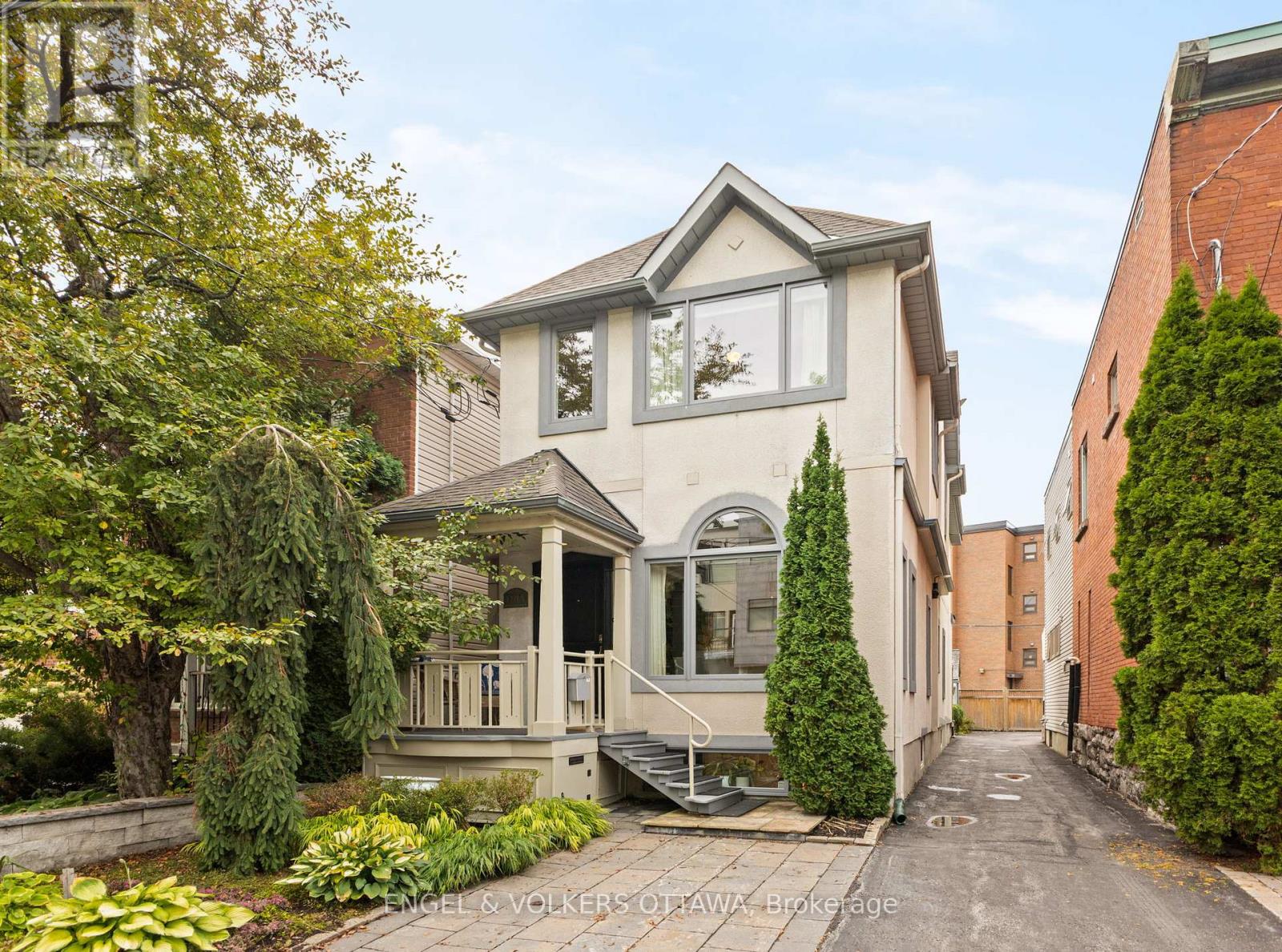 A - 120 DRUMMOND STREET, ottawa, Ontario