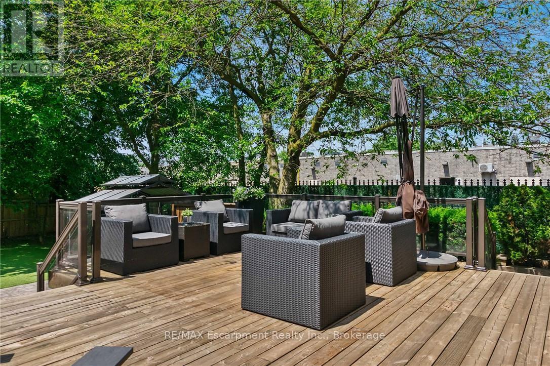 82 Brant Street, Oakville, Ontario  L6K 2Z6 - Photo 32 - W12426179
