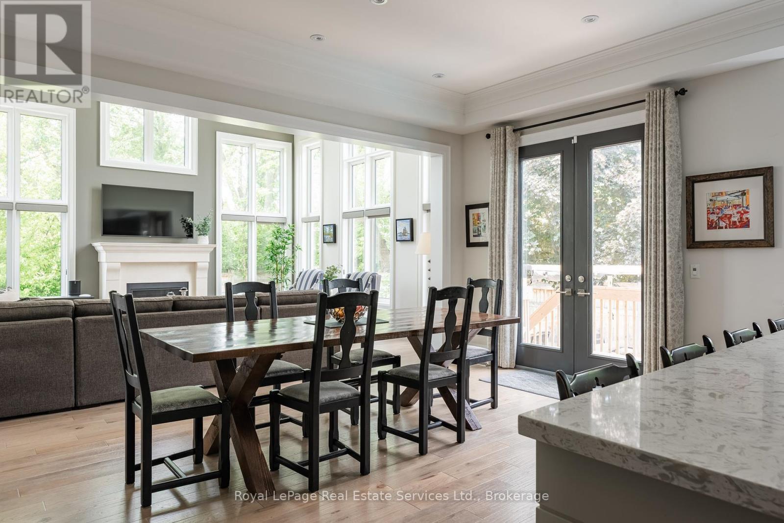 215 Prince George Crescent, Oakville, Ontario  L6L 0G5 - Photo 15 - W12426210