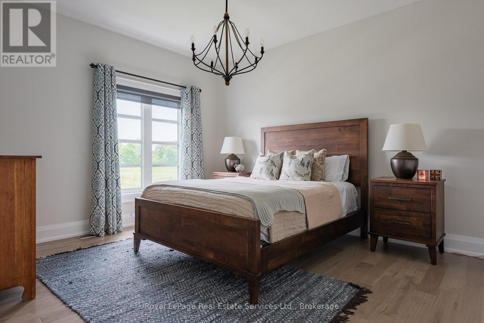 215 Prince George Crescent, Oakville, Ontario  L6L 0G5 - Photo 23 - W12426210