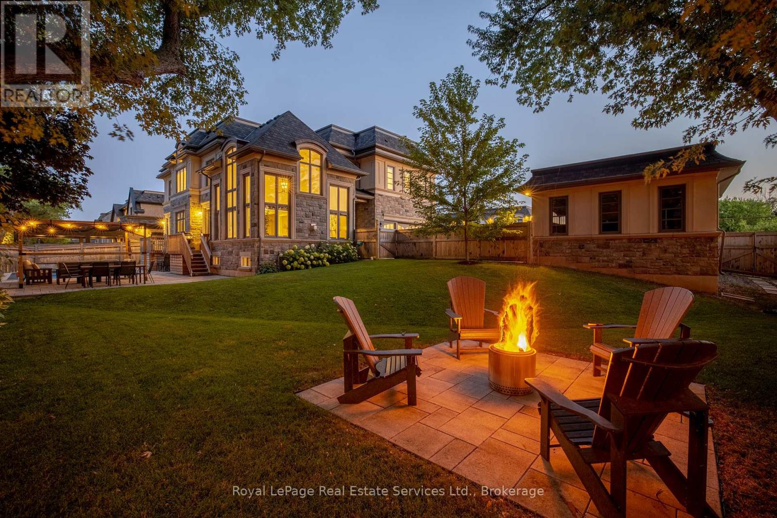 215 Prince George Crescent, Oakville, Ontario  L6L 0G5 - Photo 49 - W12426210