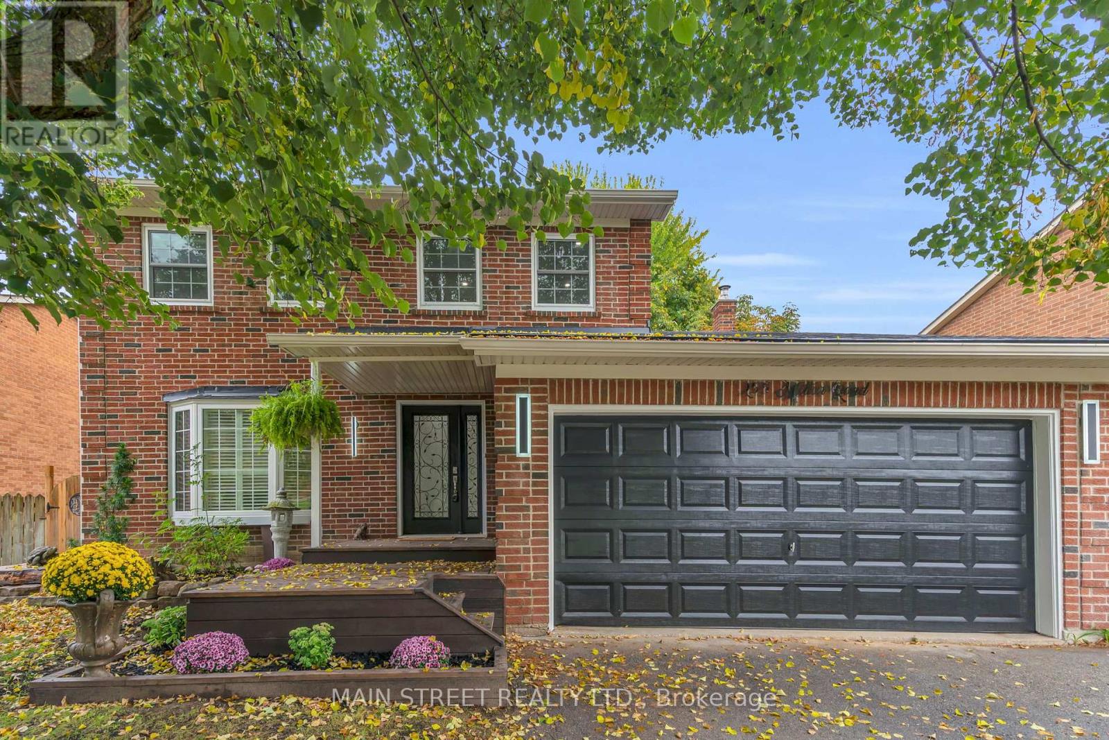 255 MALTON ROAD, Newmarket, Ontario