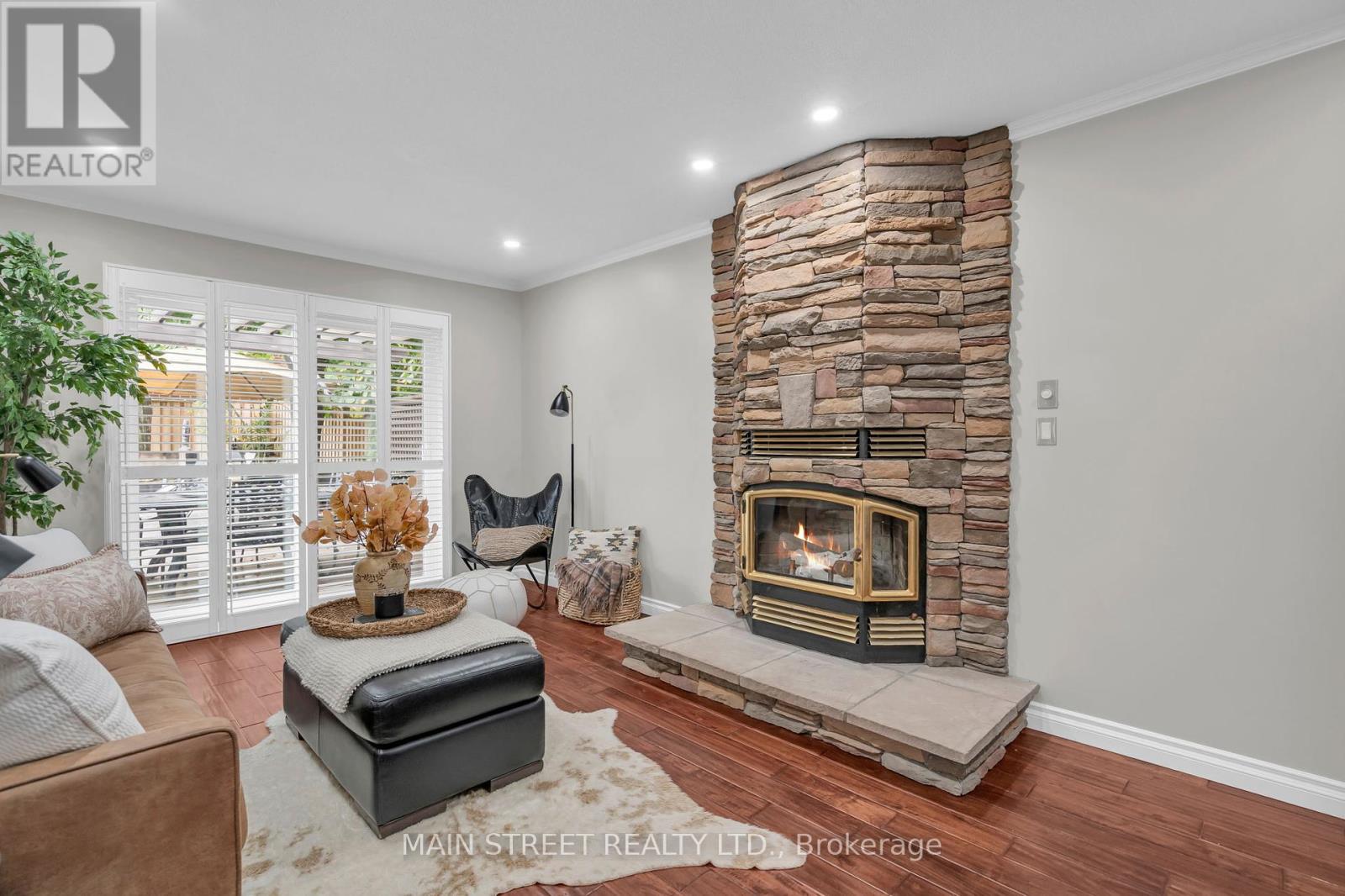 255 Malton Road, Newmarket, Ontario  L3Y 6B3 - Photo 10 - N12425957