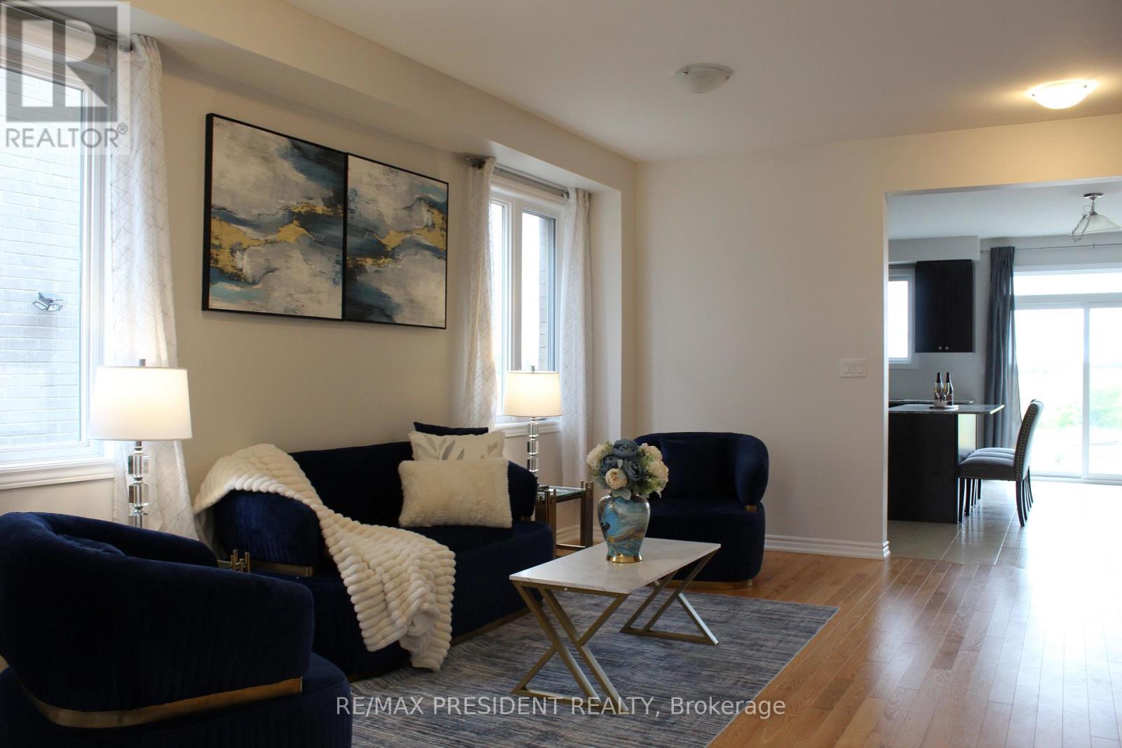 83 Brethet Heights, New Tecumseth, Ontario  L0G 1A0 - Photo 6 - N12426010