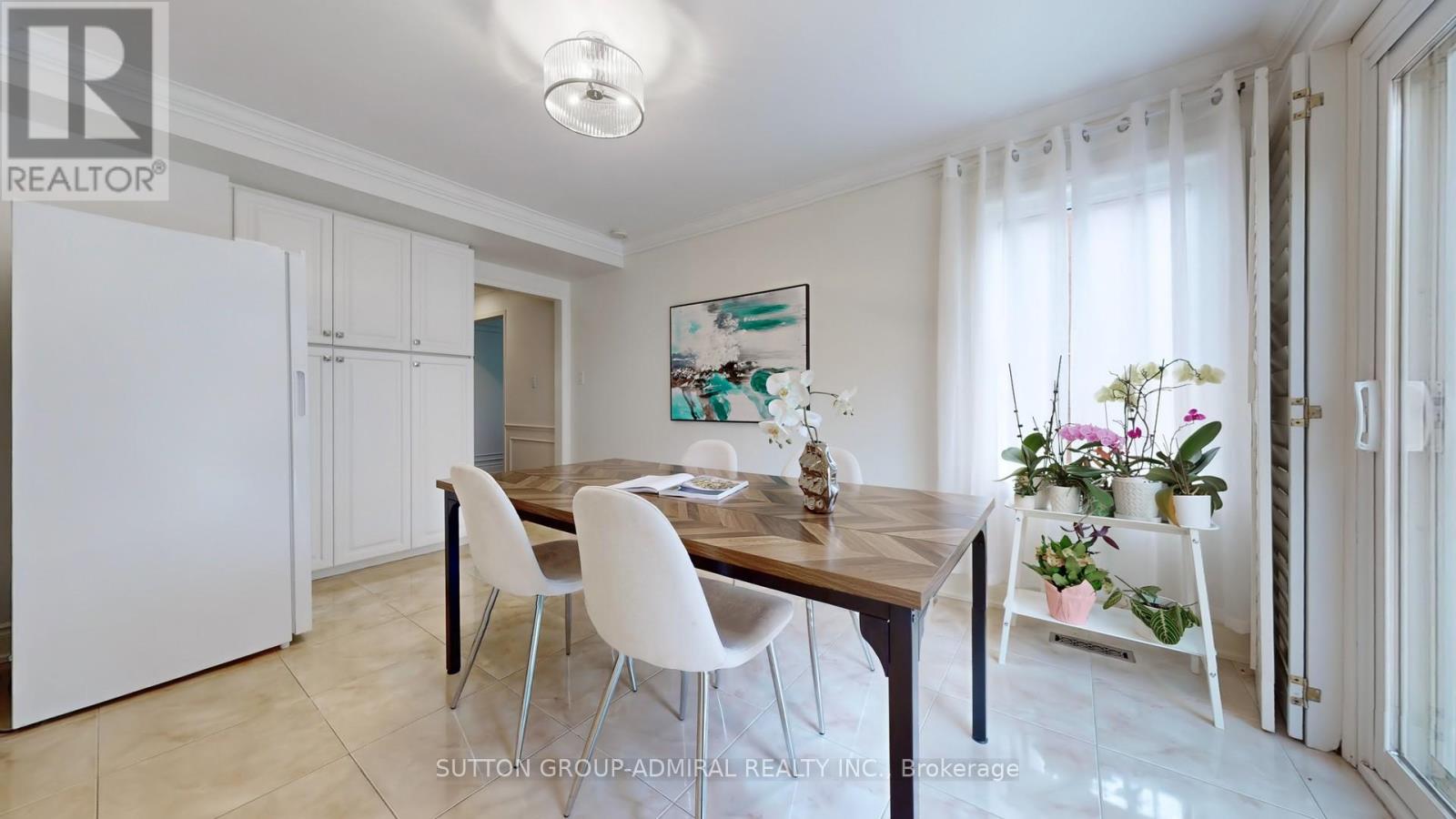 6 Mcdougall Court, Vaughan, Ontario  L4J 7A1 - Photo 17 - N12426034