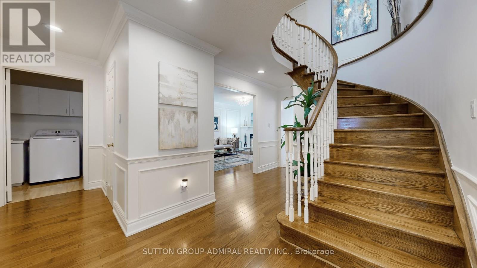6 Mcdougall Court, Vaughan, Ontario  L4J 7A1 - Photo 21 - N12426034