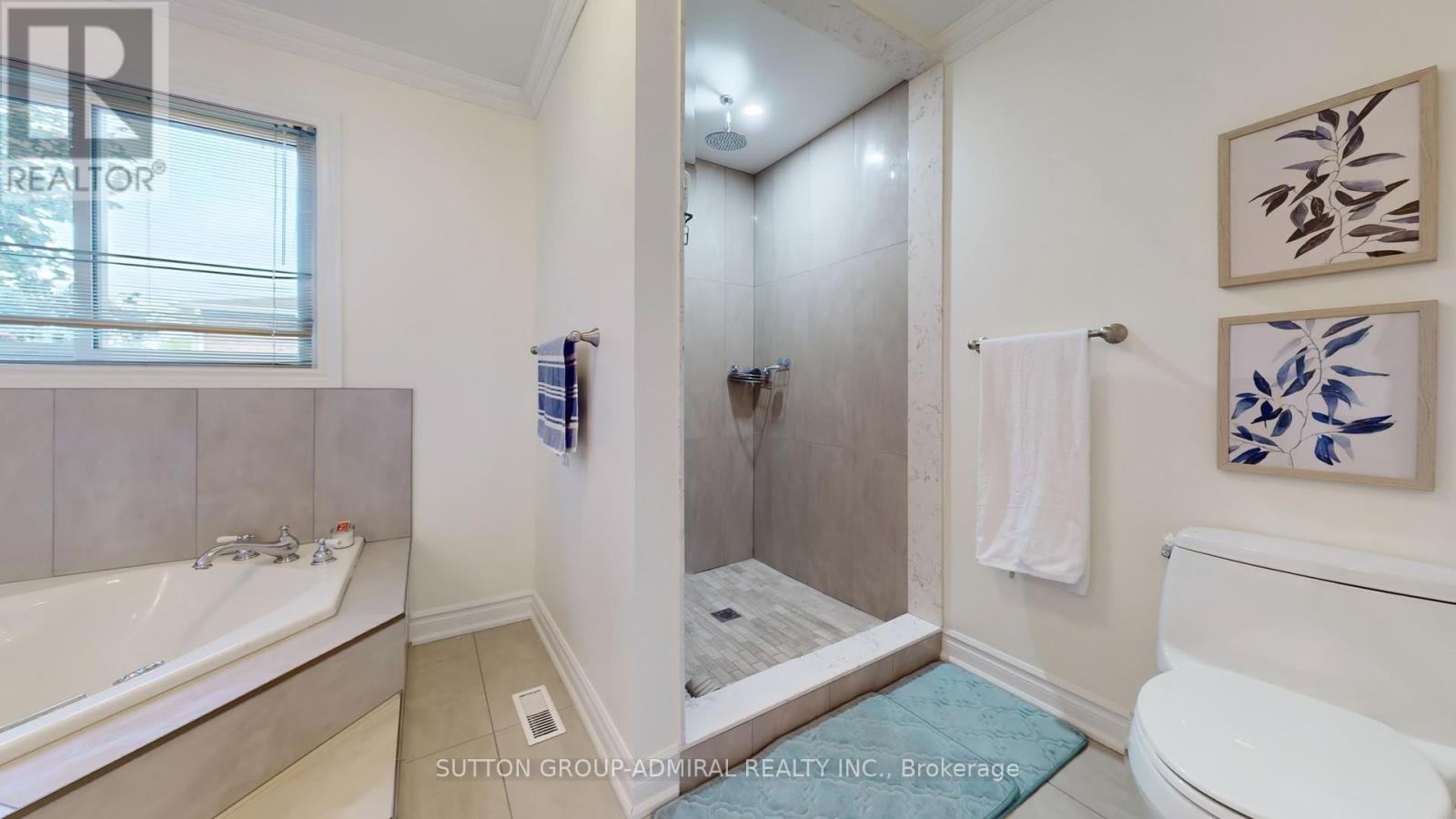 6 Mcdougall Court, Vaughan, Ontario  L4J 7A1 - Photo 25 - N12426034