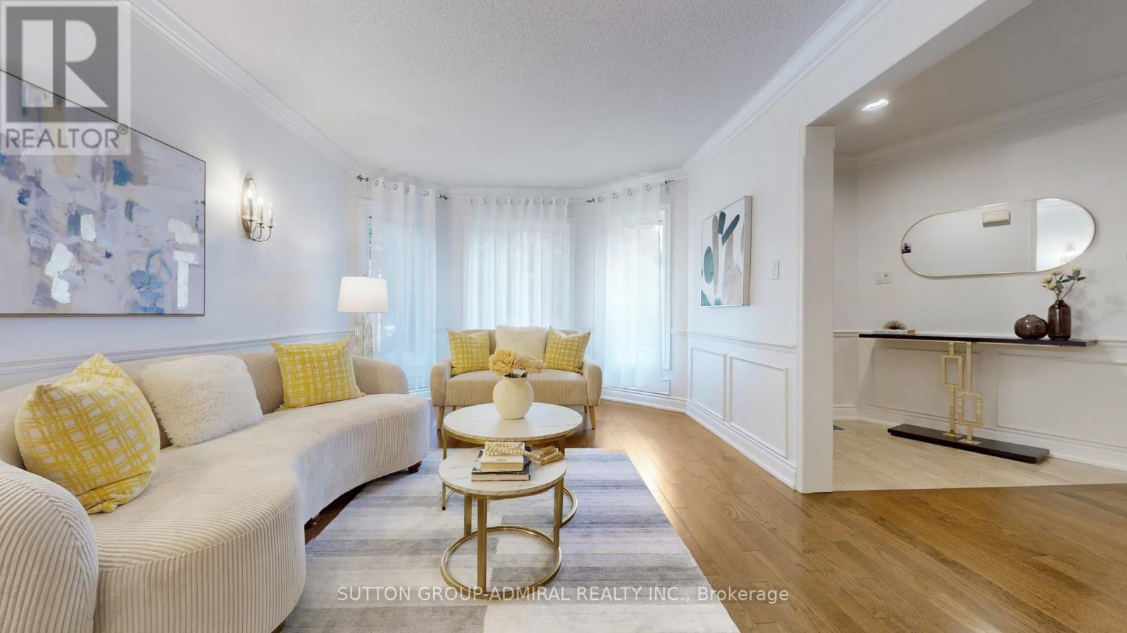 6 Mcdougall Court, Vaughan, Ontario  L4J 7A1 - Photo 3 - N12426034