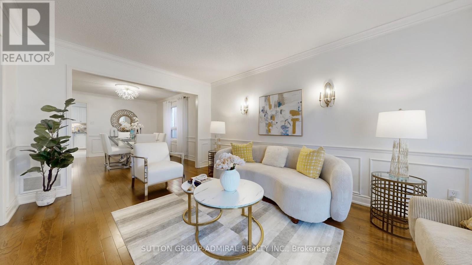 6 Mcdougall Court, Vaughan, Ontario  L4J 7A1 - Photo 4 - N12426034