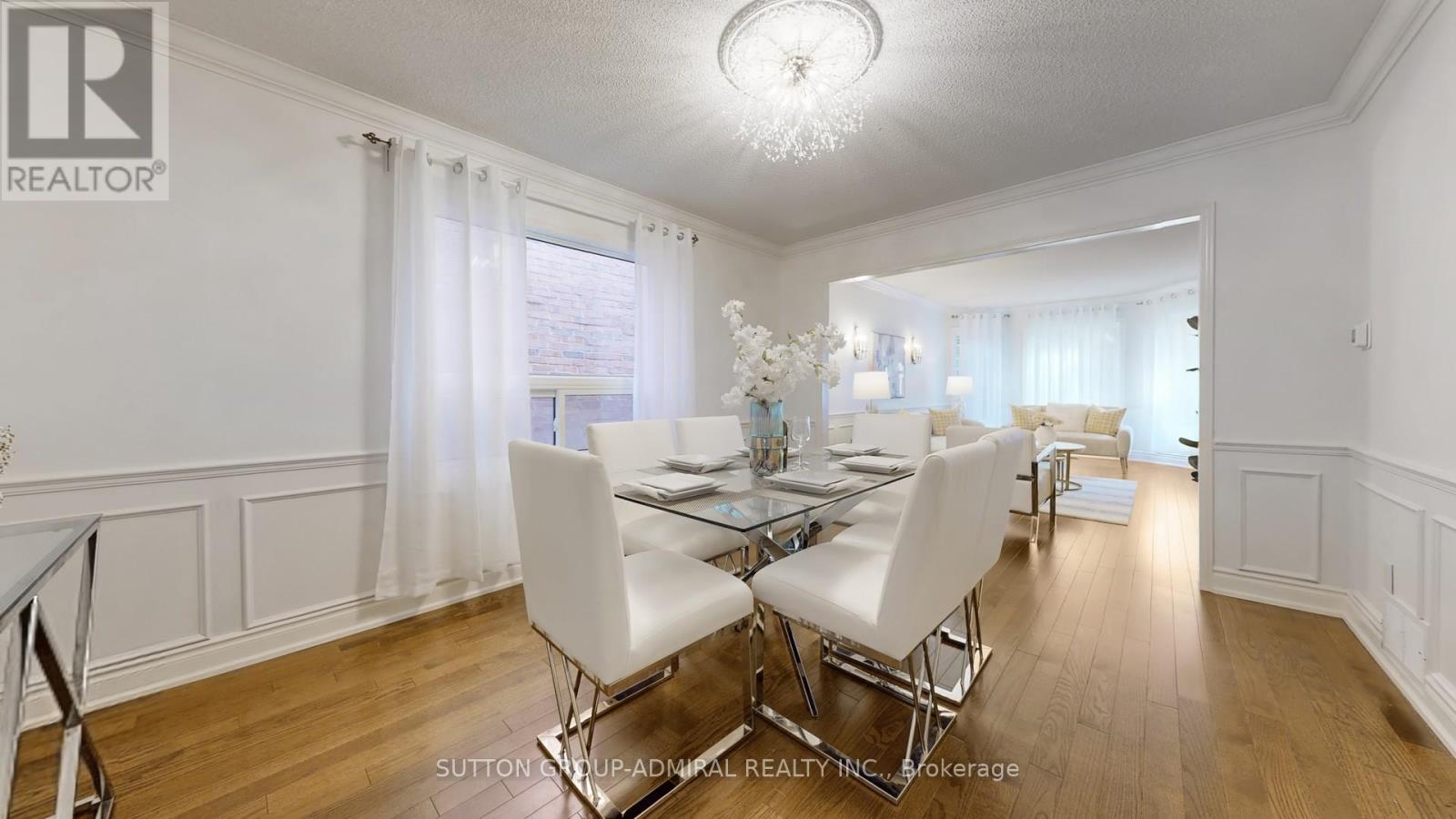 6 Mcdougall Court, Vaughan, Ontario  L4J 7A1 - Photo 8 - N12426034