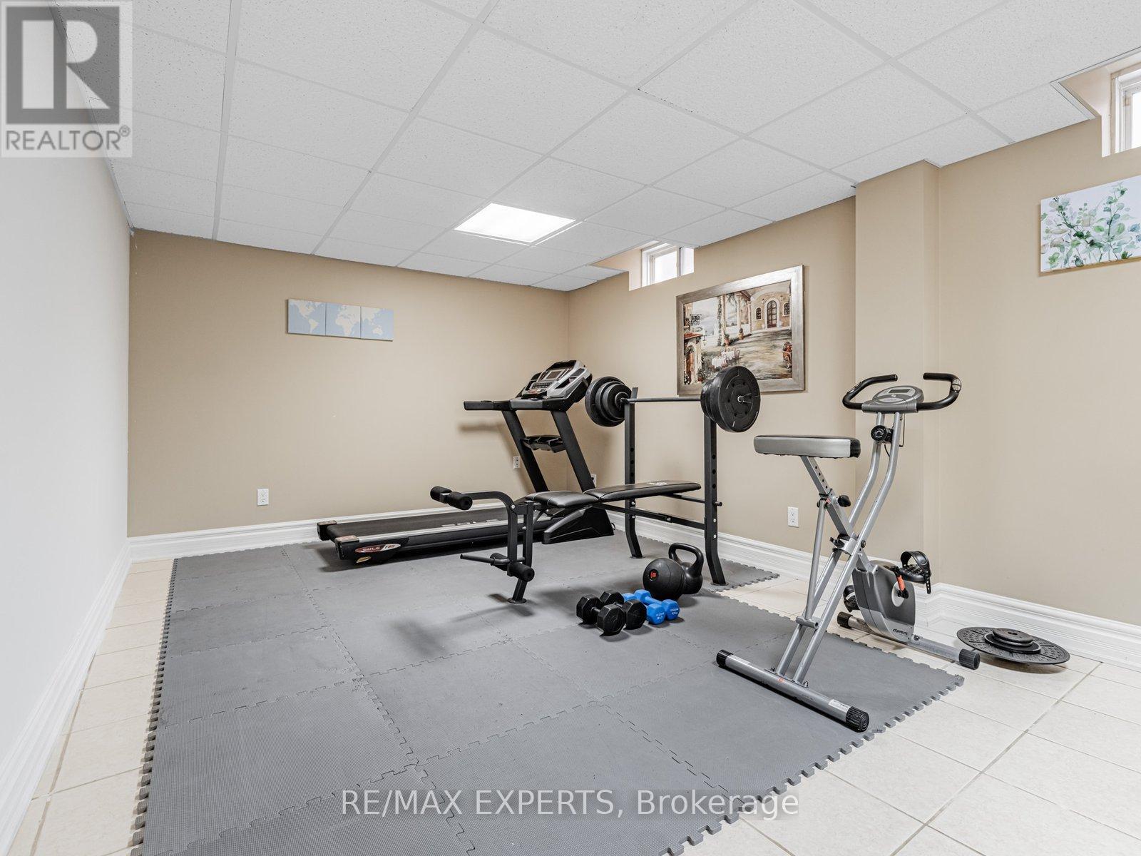 6 Lookout Point Court, Vaughan, Ontario  L4H 1N7 - Photo 25 - N12426038