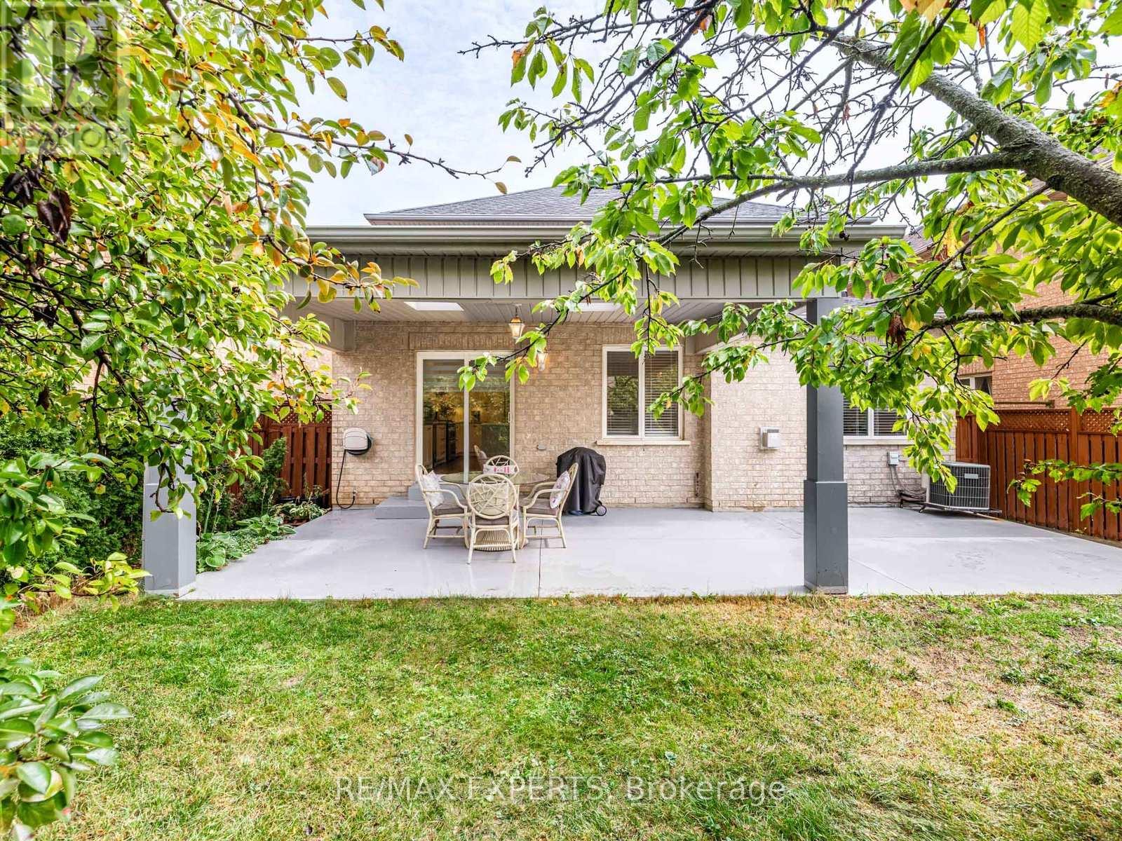 6 Lookout Point Court, Vaughan, Ontario  L4H 1N7 - Photo 33 - N12426038
