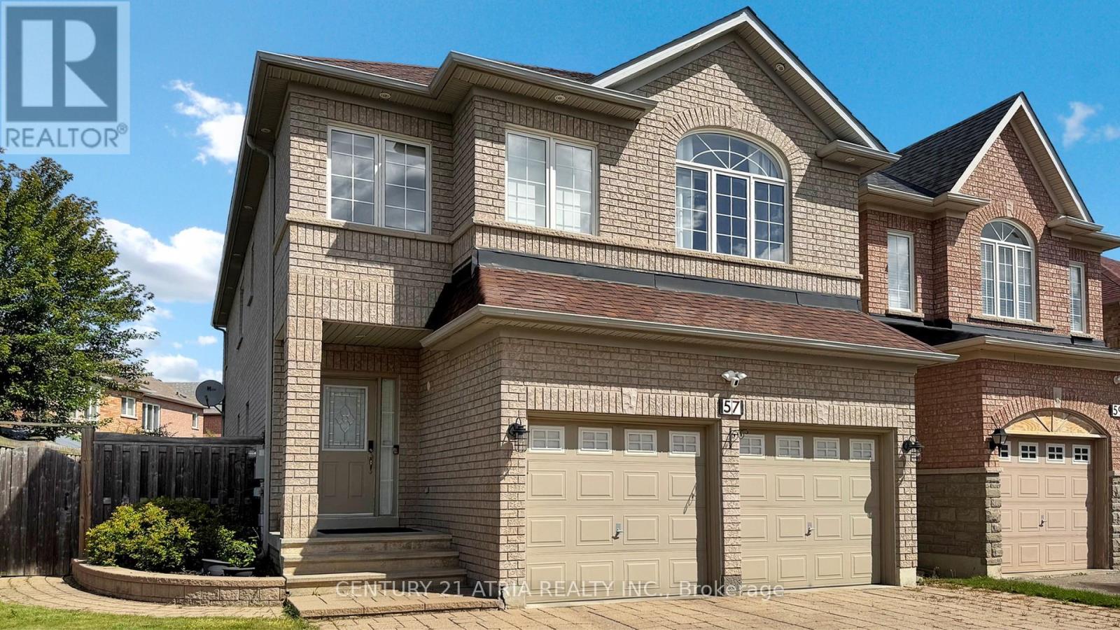 57 Melbourne Drive, Richmond Hill, Ontario  L4S 2V2 - Photo 2 - N12426094