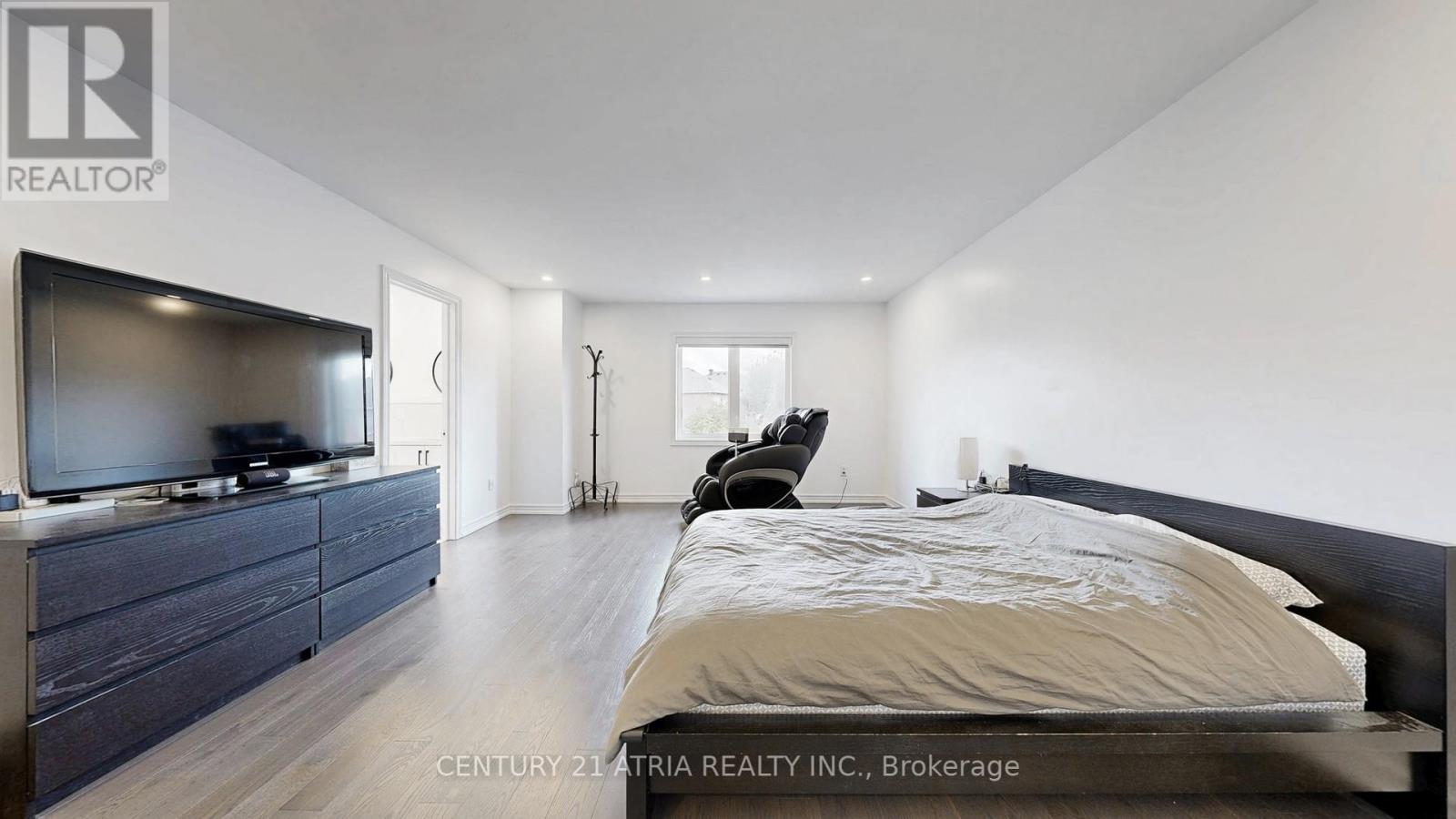 57 Melbourne Drive, Richmond Hill, Ontario  L4S 2V2 - Photo 20 - N12426094