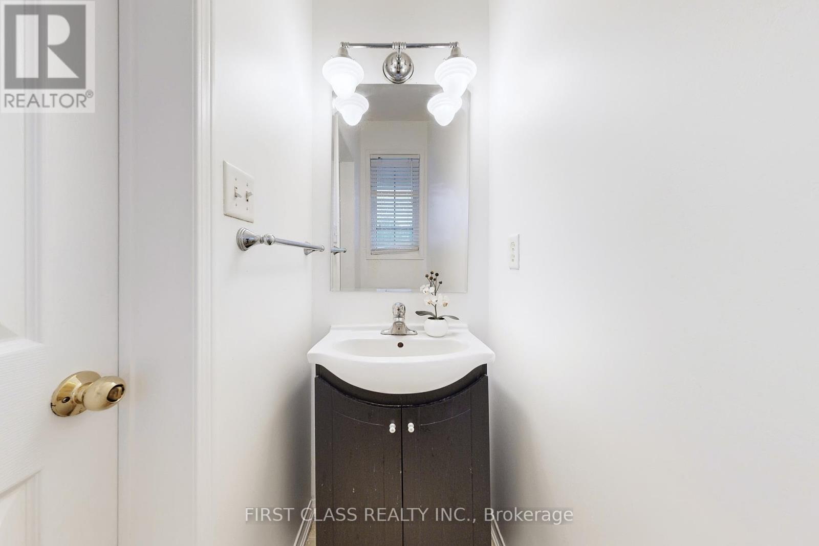 79 Carnoustie Crescent, Richmond Hill, Ontario  L4E 0A1 - Photo 14 - N12426104