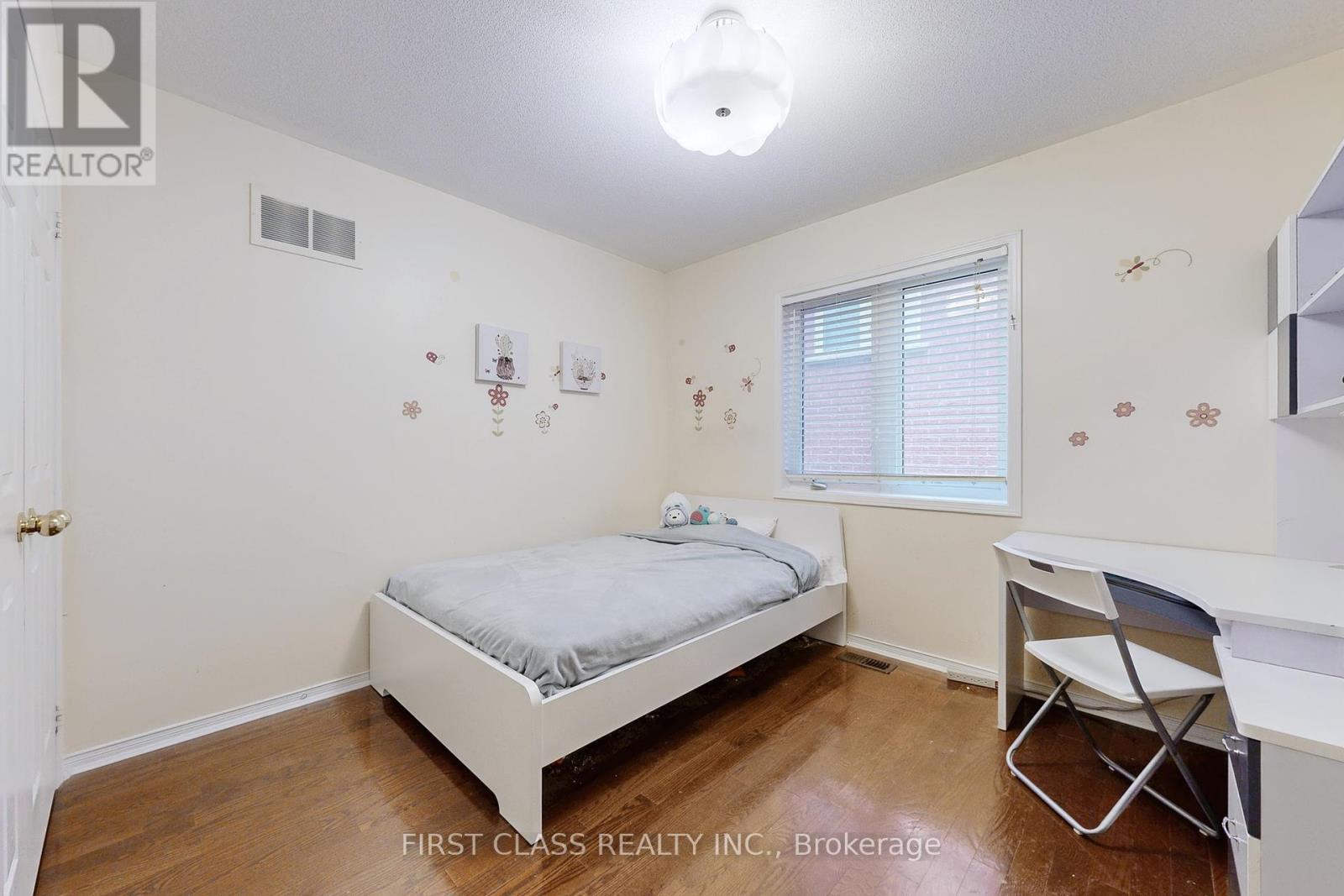 79 Carnoustie Crescent, Richmond Hill, Ontario  L4E 0A1 - Photo 22 - N12426104