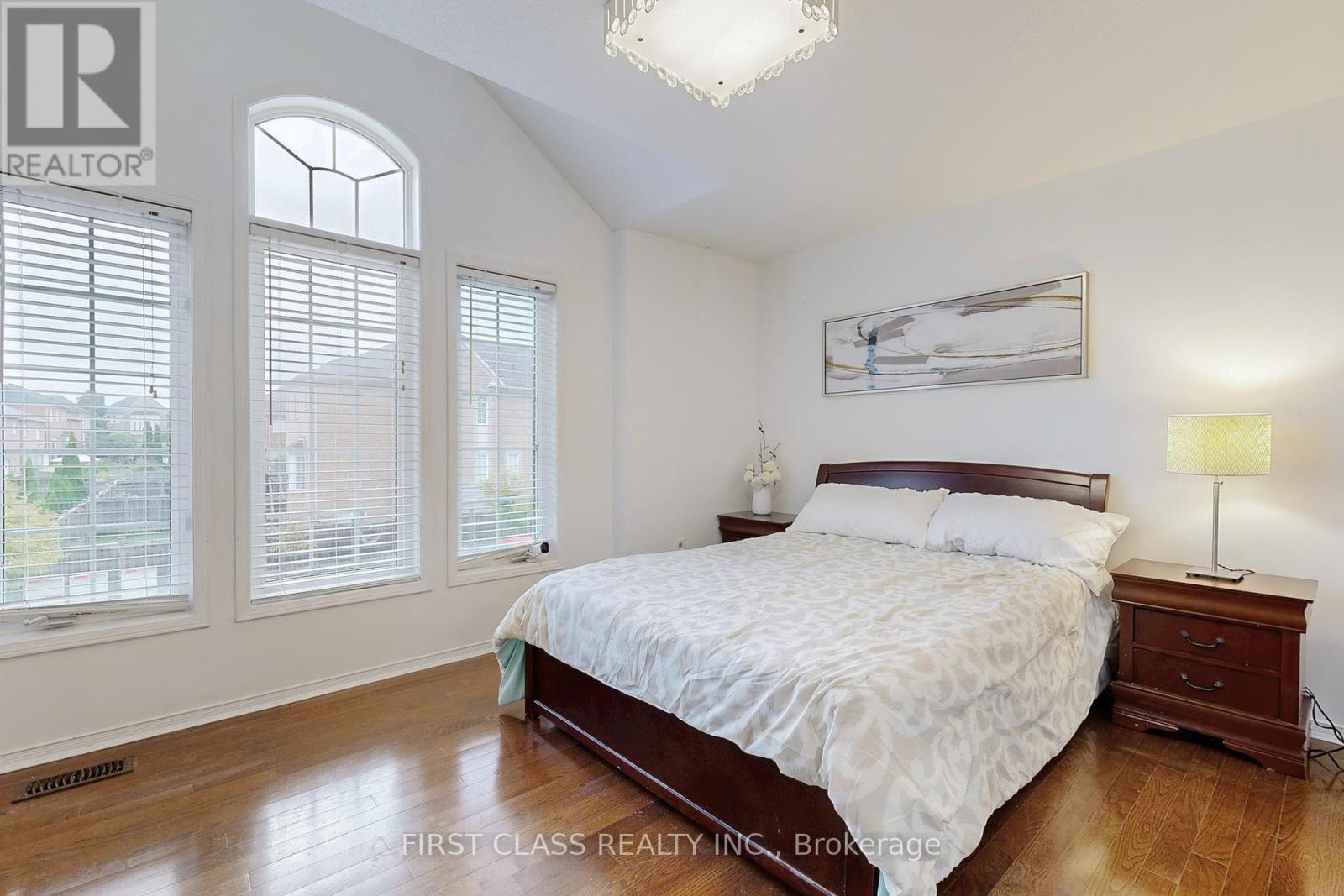 79 Carnoustie Crescent, Richmond Hill, Ontario  L4E 0A1 - Photo 23 - N12426104