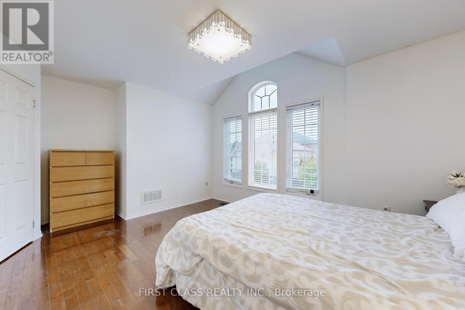 79 Carnoustie Crescent, Richmond Hill, Ontario  L4E 0A1 - Photo 24 - N12426104