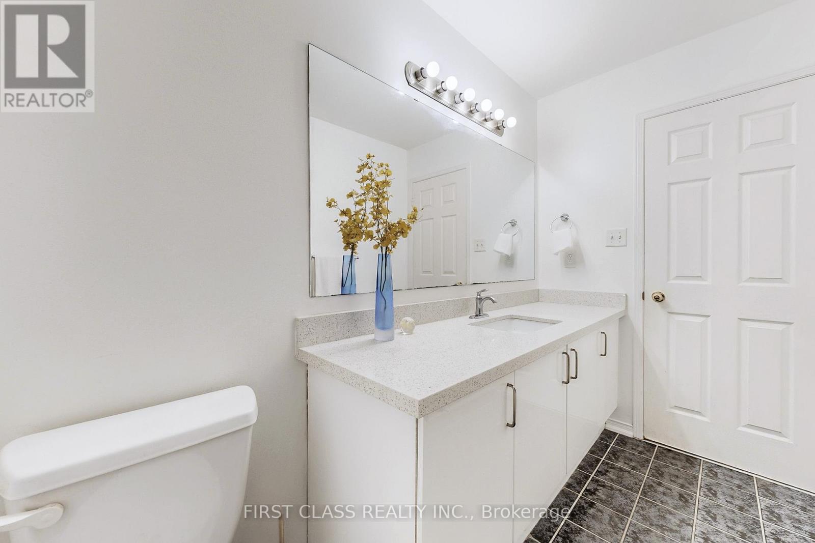 79 Carnoustie Crescent, Richmond Hill, Ontario  L4E 0A1 - Photo 26 - N12426104