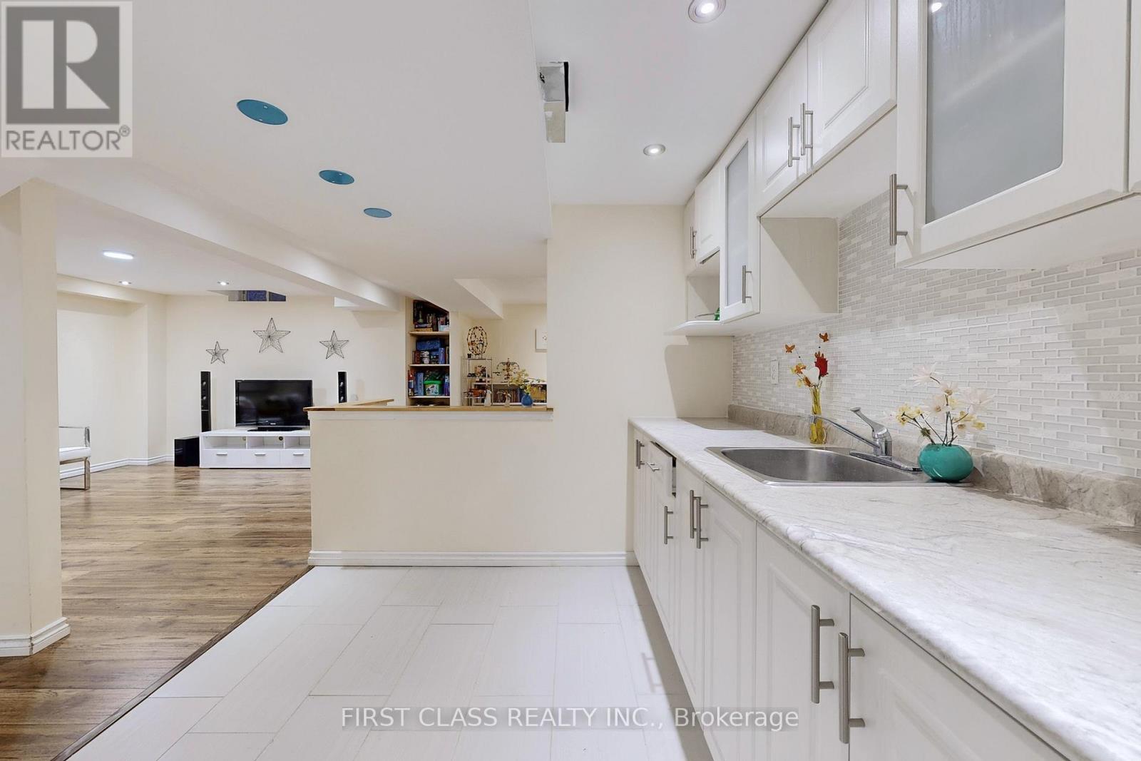 79 Carnoustie Crescent, Richmond Hill, Ontario  L4E 0A1 - Photo 34 - N12426104