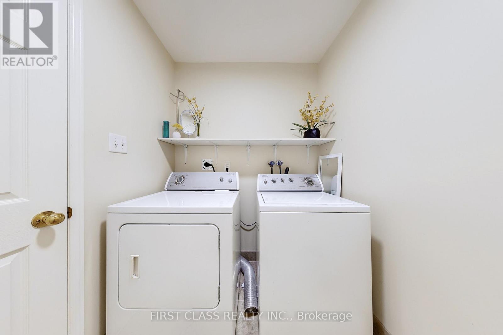 79 Carnoustie Crescent, Richmond Hill, Ontario  L4E 0A1 - Photo 40 - N12426104