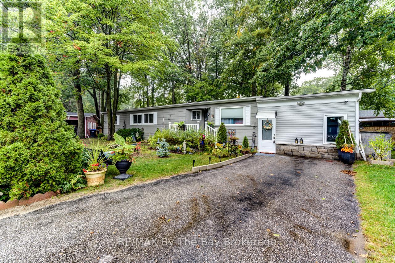 9 ALLEN DRIVE N, Wasaga Beach, Ontario