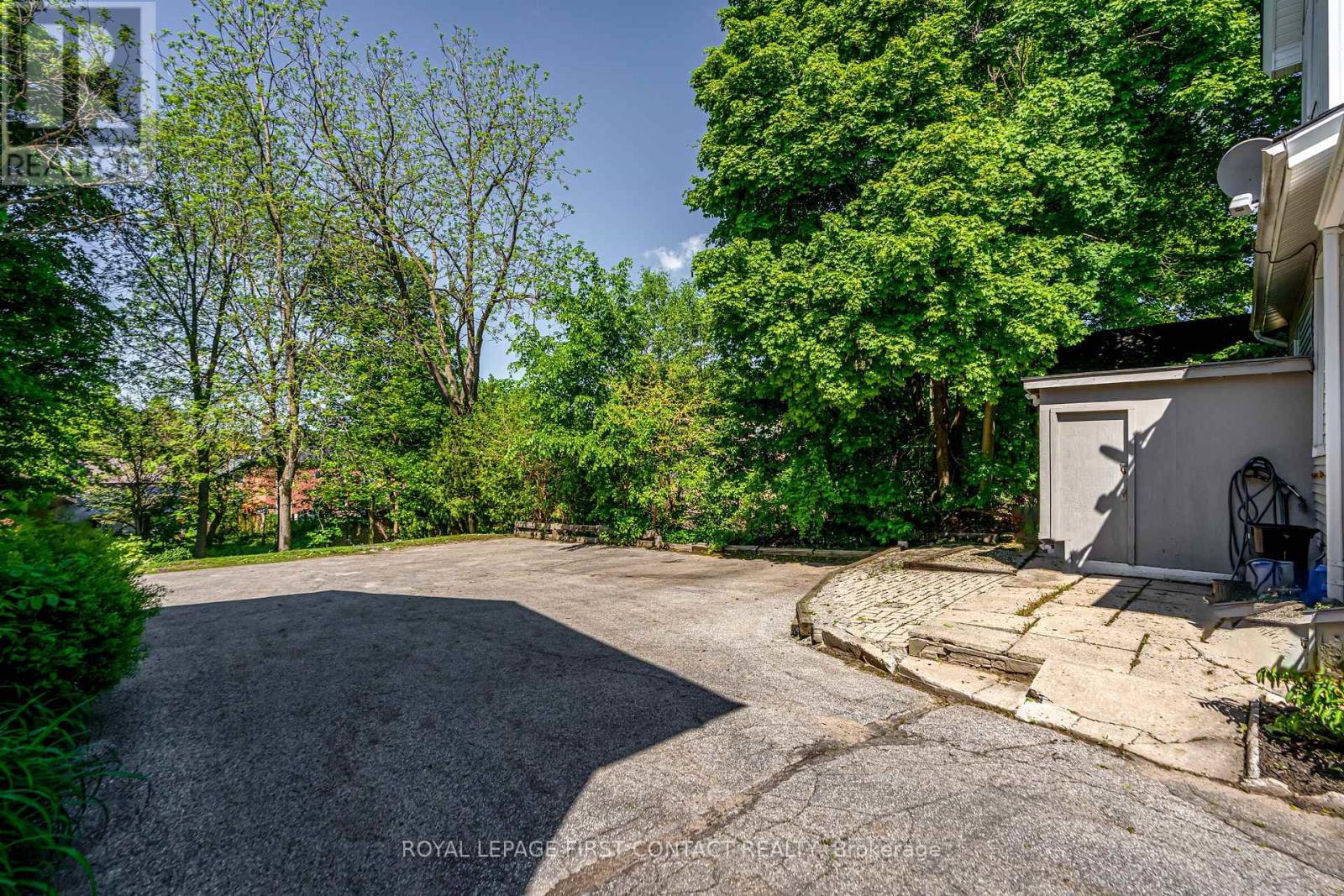 14&16 Peel Street, Barrie, Ontario  L4M 3K8 - Photo 22 - S12425965