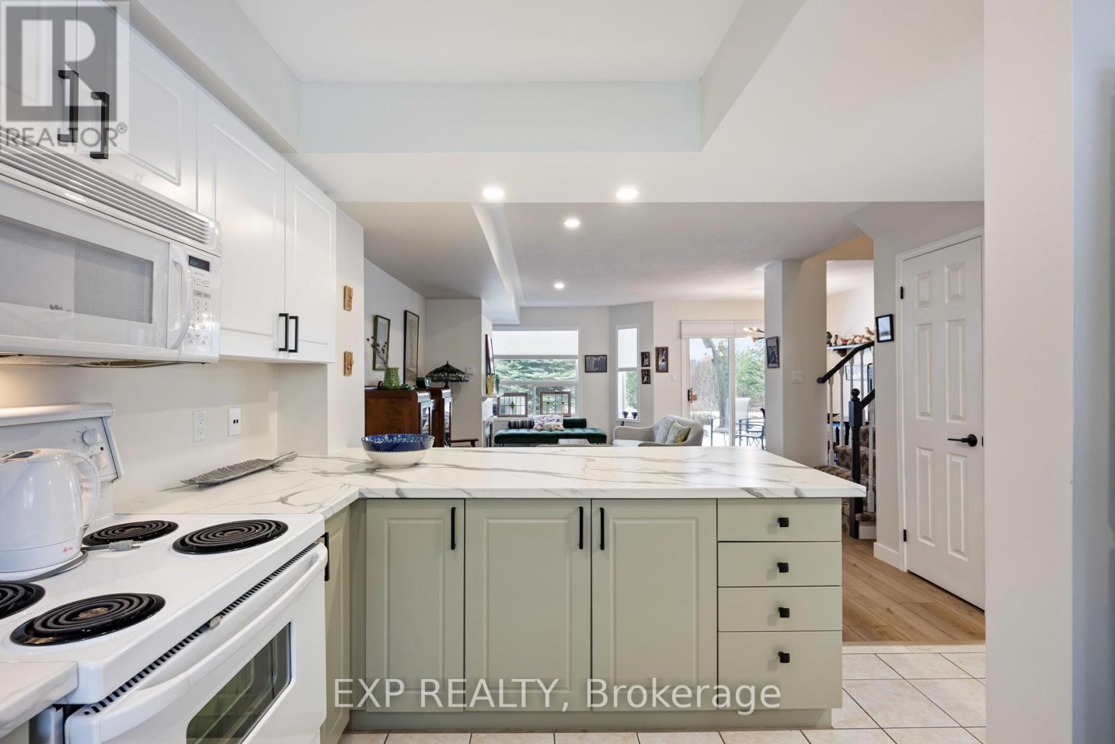 22 Cranberry Surf, Collingwood, Ontario  L9Y 5C4 - Photo 14 - S12425977