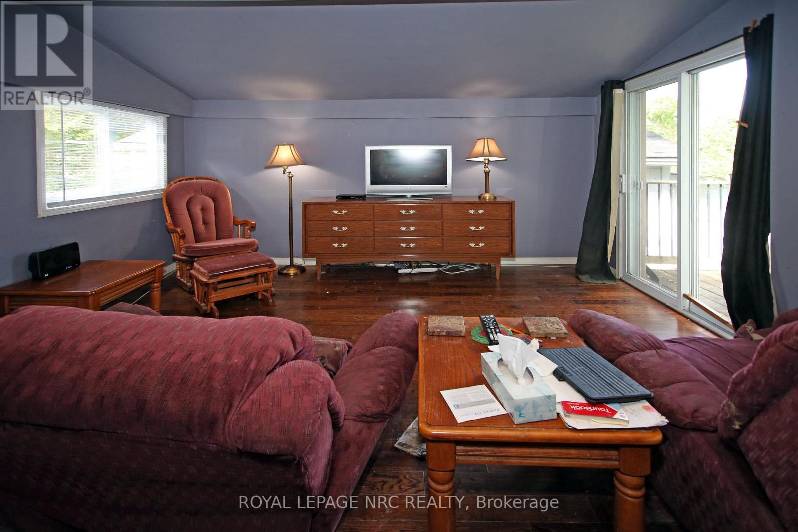 243 North Street N, Fort Erie, Ontario  L2A 3R9 - Photo 18 - X12426153