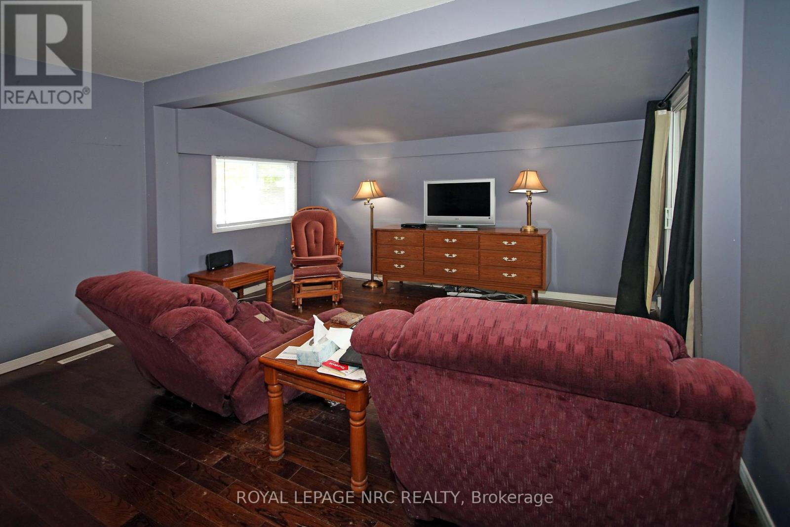243 North Street N, Fort Erie, Ontario  L2A 3R9 - Photo 19 - X12426153