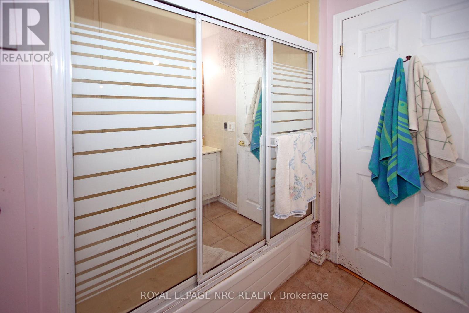 243 North Street N, Fort Erie, Ontario  L2A 3R9 - Photo 25 - X12426153