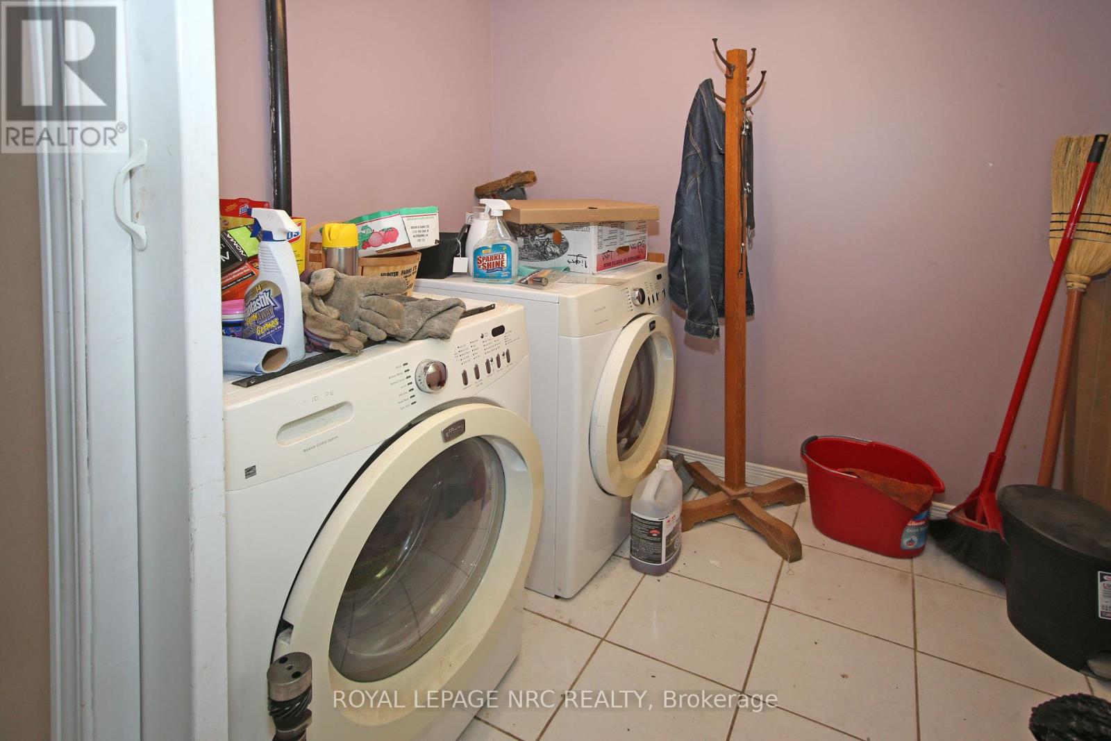 243 North Street N, Fort Erie, Ontario  L2A 3R9 - Photo 31 - X12426153