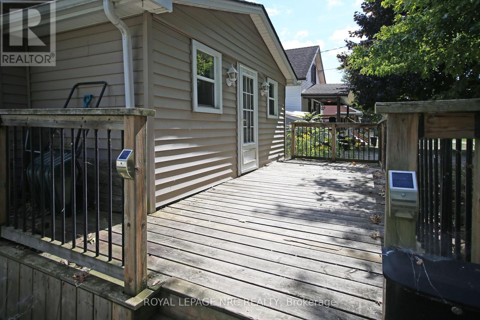 243 North Street N, Fort Erie, Ontario  L2A 3R9 - Photo 6 - X12426153