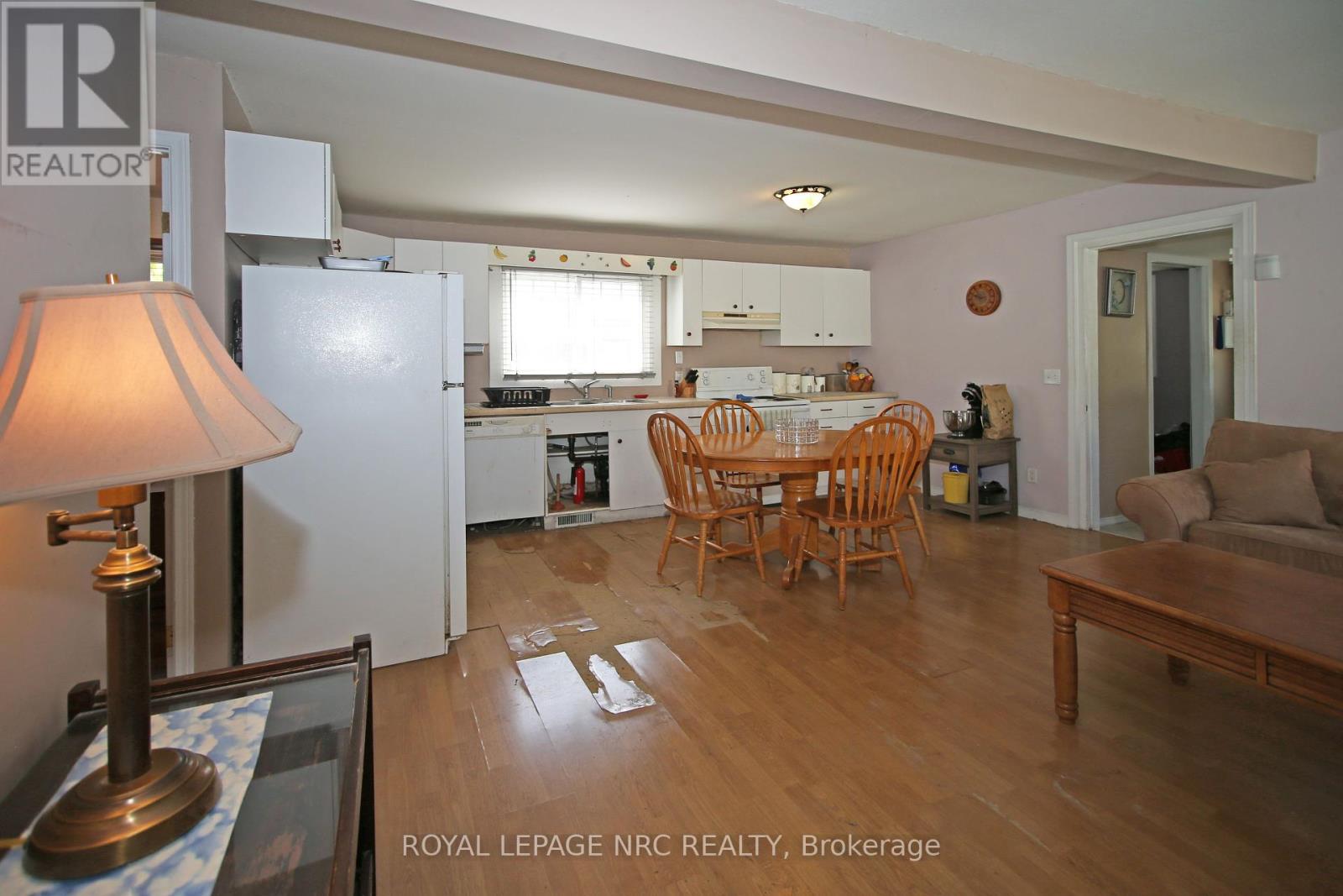243 North Street N, Fort Erie, Ontario  L2A 3R9 - Photo 9 - X12426153