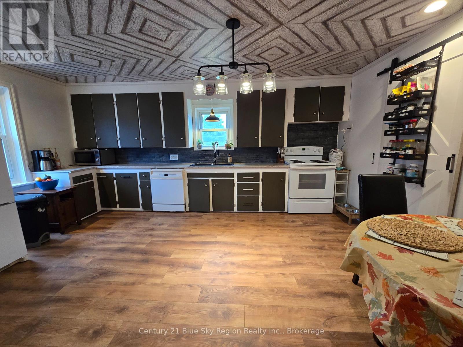 601 Drive-In Road, West Nipissing, Ontario  P2B 2R1 - Photo 2 - X12426184