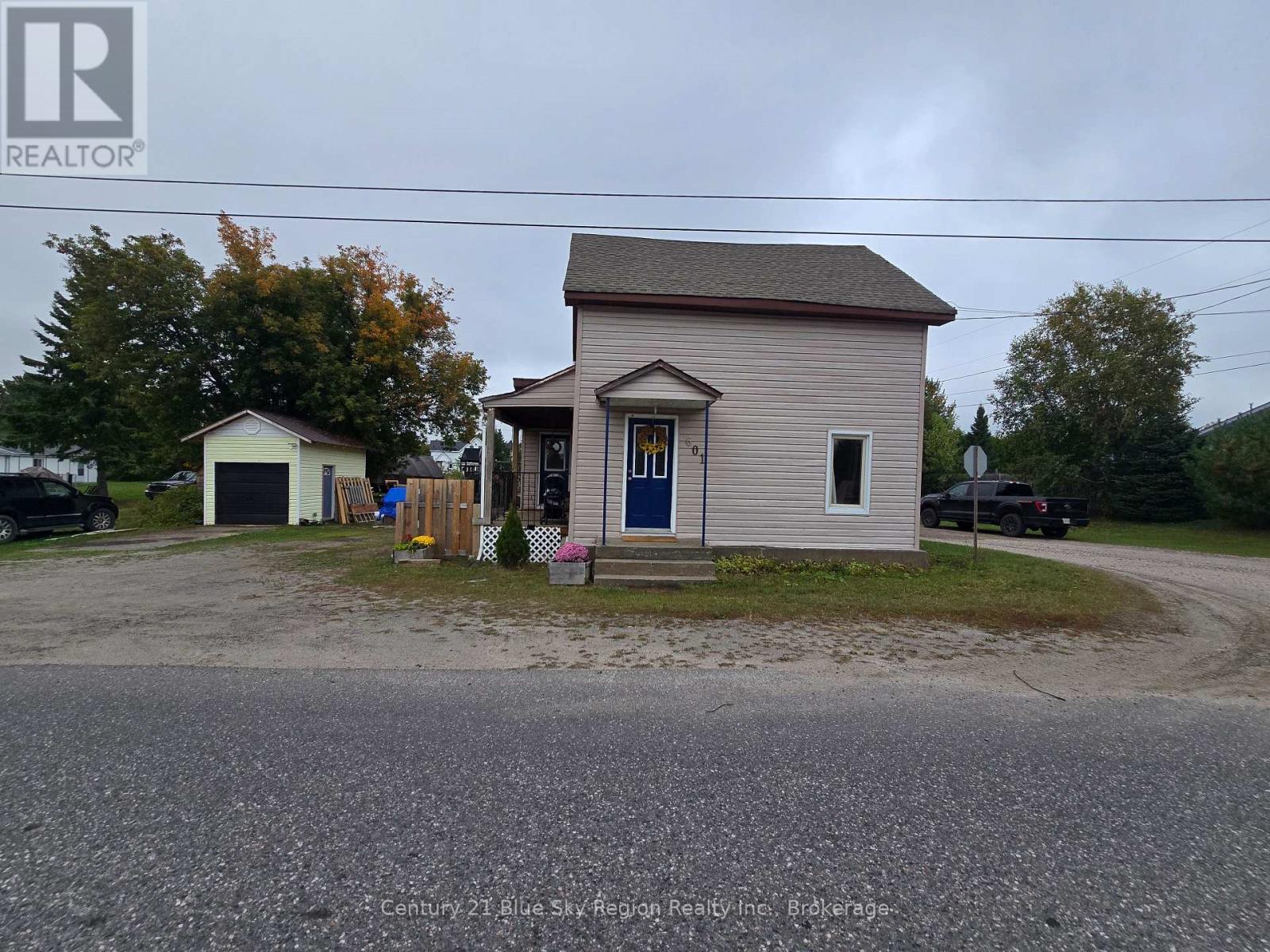 601 Drive-In Road, West Nipissing, Ontario  P2B 2R1 - Photo 20 - X12426184