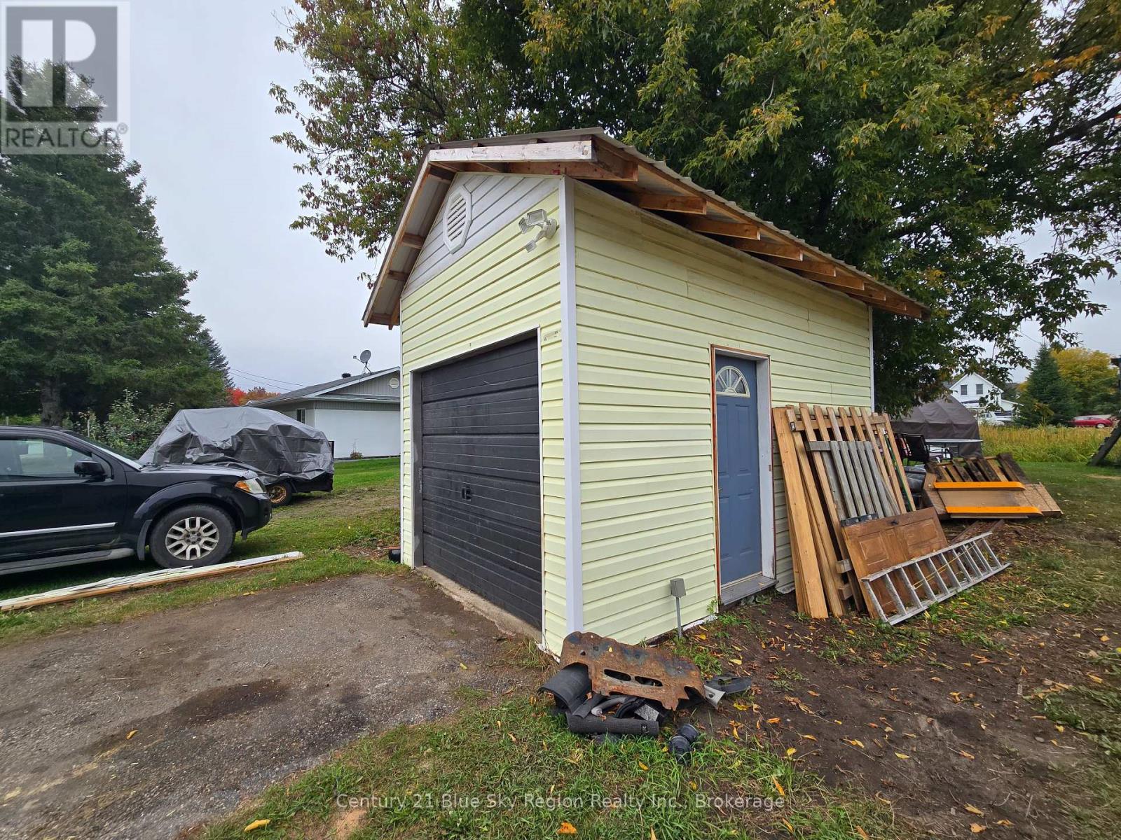601 Drive-In Road, West Nipissing, Ontario  P2B 2R1 - Photo 26 - X12426184
