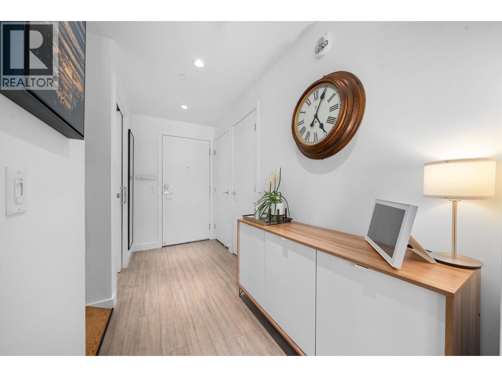 413 747 E 3rd Street, North Vancouver, British Columbia  V7L 1G8 - Photo 37 - R3052179