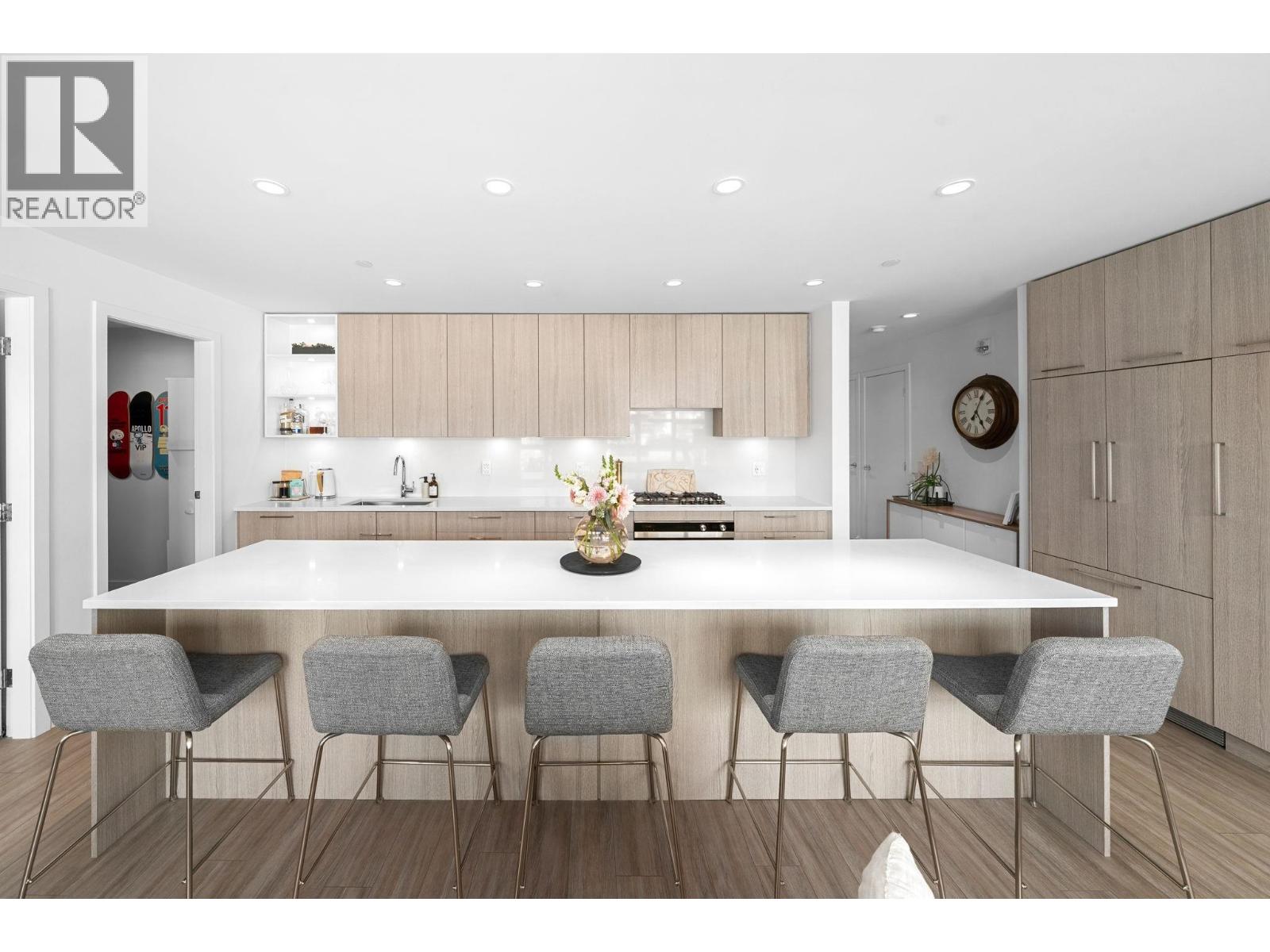 413 747 E 3rd Street, North Vancouver, British Columbia  V7L 1G8 - Photo 6 - R3052179