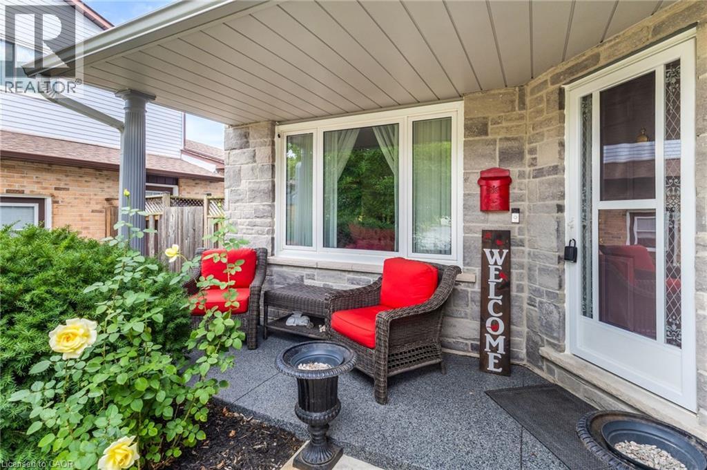 106 Maple Drive, Hamilton, Ontario  L8G 4S4 - Photo 4 - 40773168