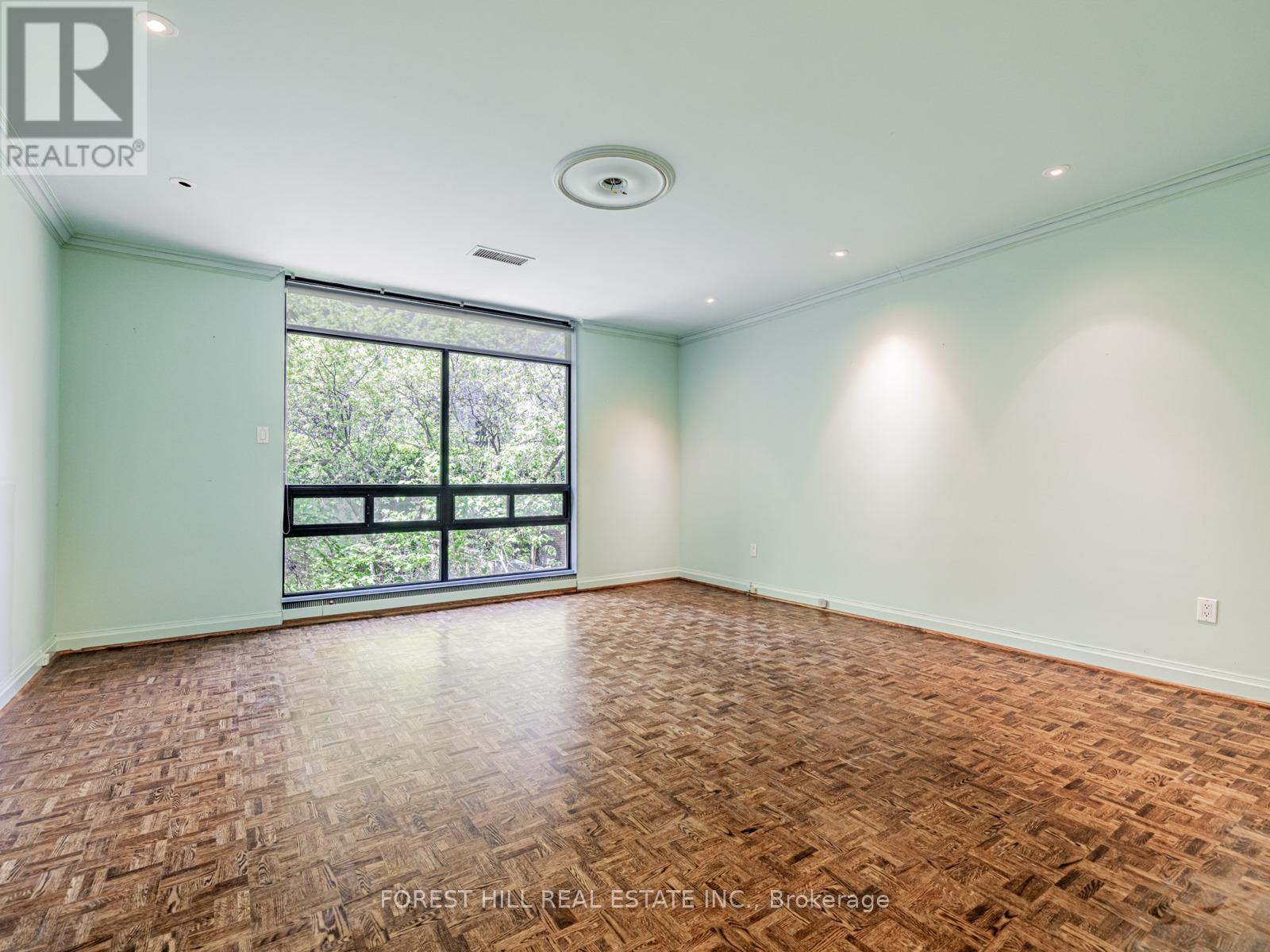82 Oriole Road, Toronto (Yonge-St. Clair), Ontario  M4V 2G1 - Photo 12 - C12400330