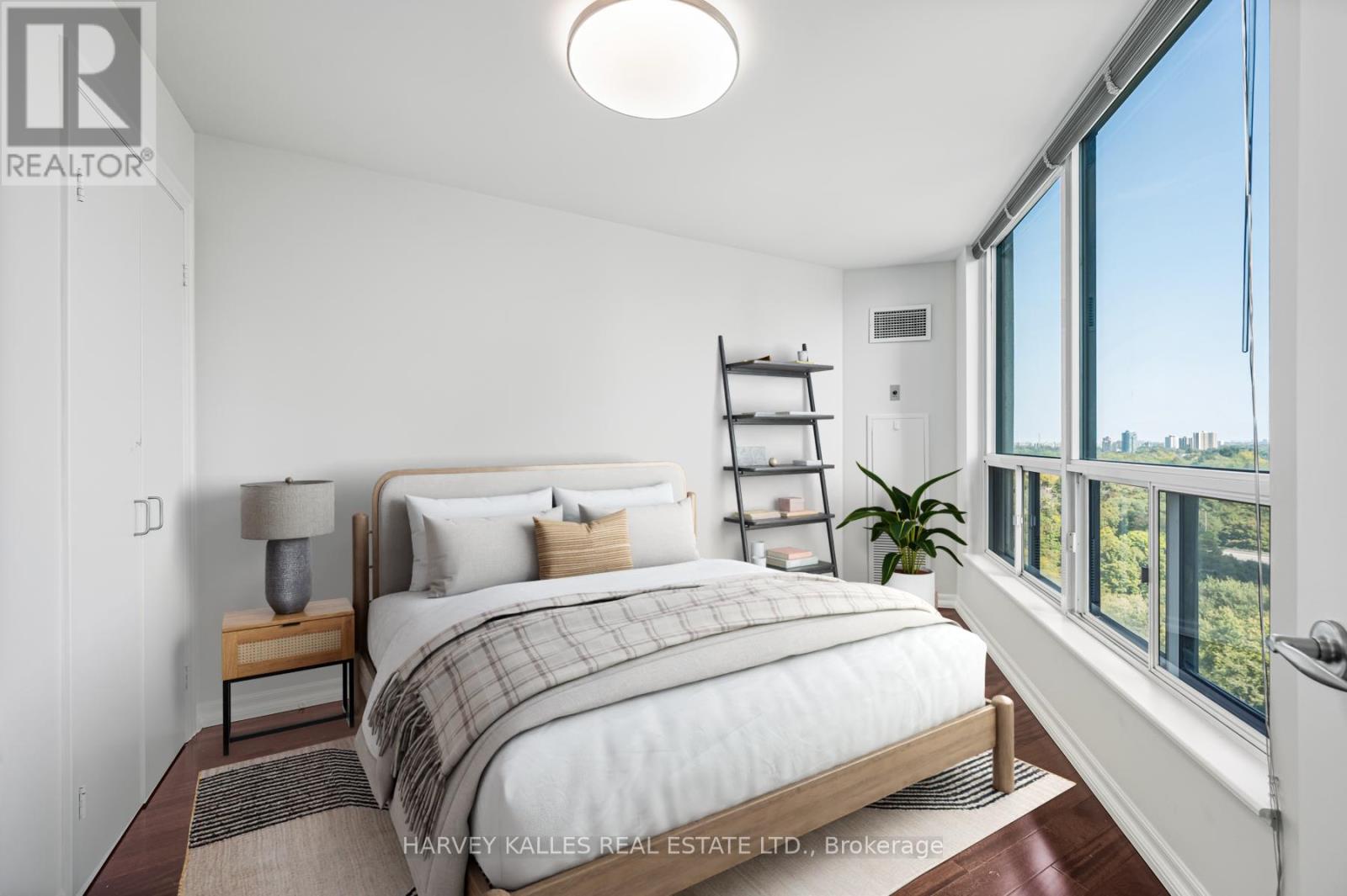 1703 - 300 Bloor Street E, Toronto, Ontario  M4W 3Y2 - Photo 15 - C12424969