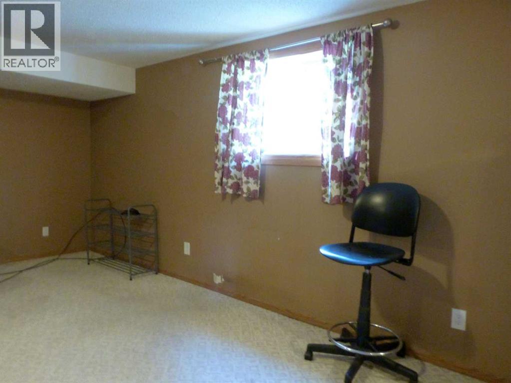 34 Martinridge Road Ne, Calgary, Alberta  T3J 3L4 - Photo 25 - A2220346
