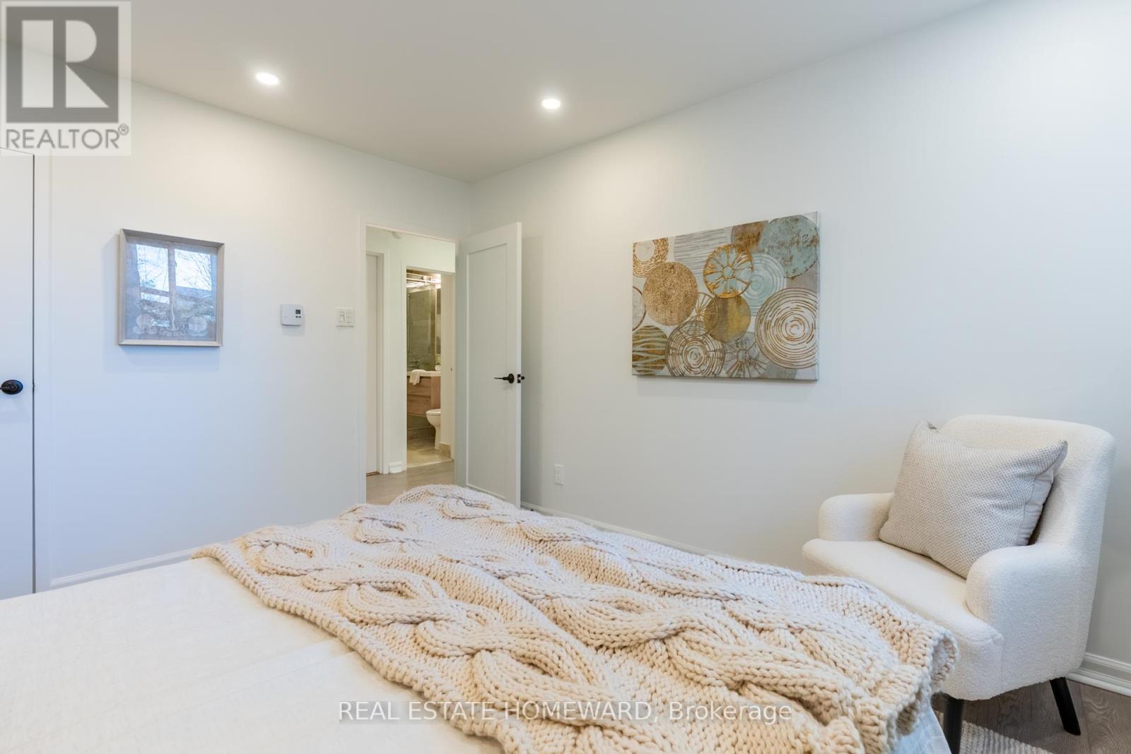 2 - 2 Nursewood Road, Toronto, Ontario  M4E 3R8 - Photo 17 - E12423350