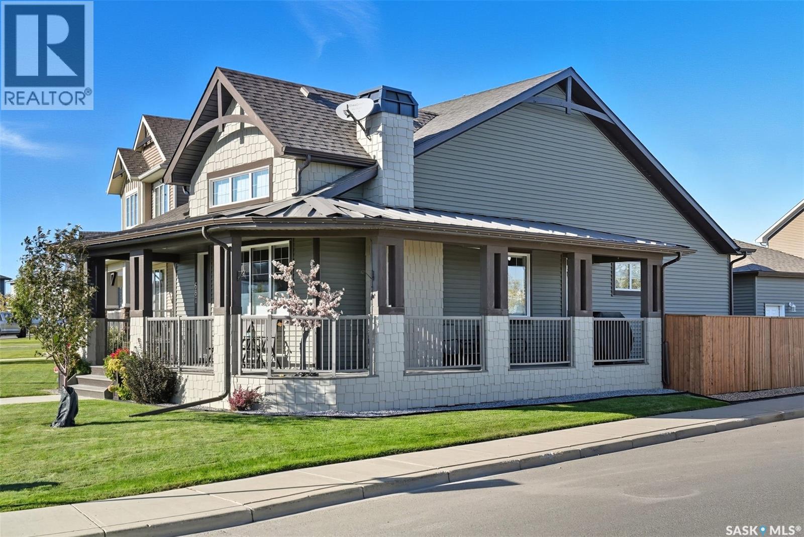 687 Secord Bend, Saskatoon, Saskatchewan  S7V 0M7 - Photo 2 - SK019188