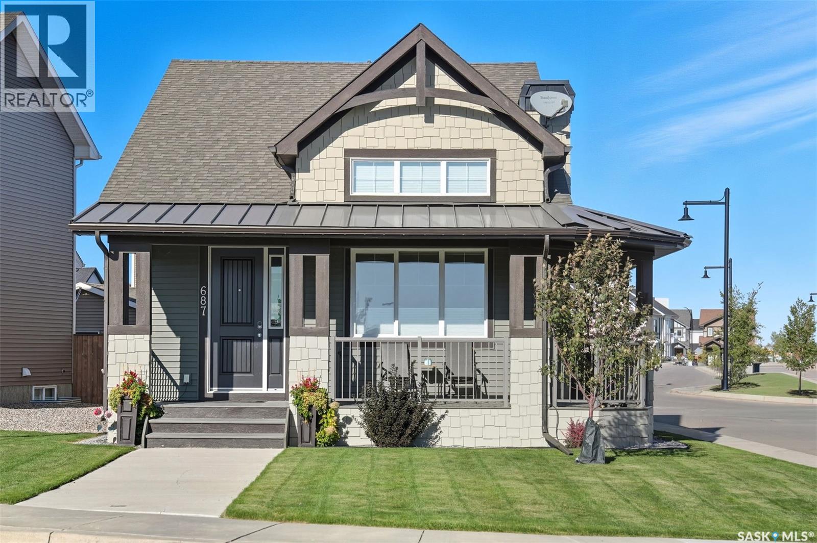 687 Secord BEND, Saskatoon, Saskatchewan