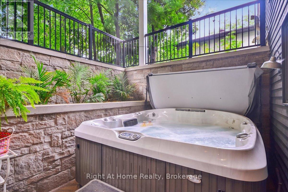176 Viewbank Crescent, Oakville, Ontario  L6L 1R4 - Photo 28 - W12421186