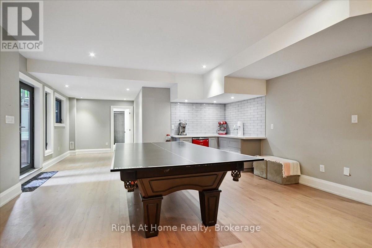 176 Viewbank Crescent, Oakville, Ontario  L6L 1R4 - Photo 26 - W12421186