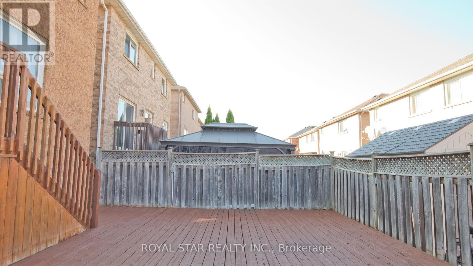 13 Waterdale Road, Brampton, Ontario  L7A 1S7 - Photo 35 - W12425959